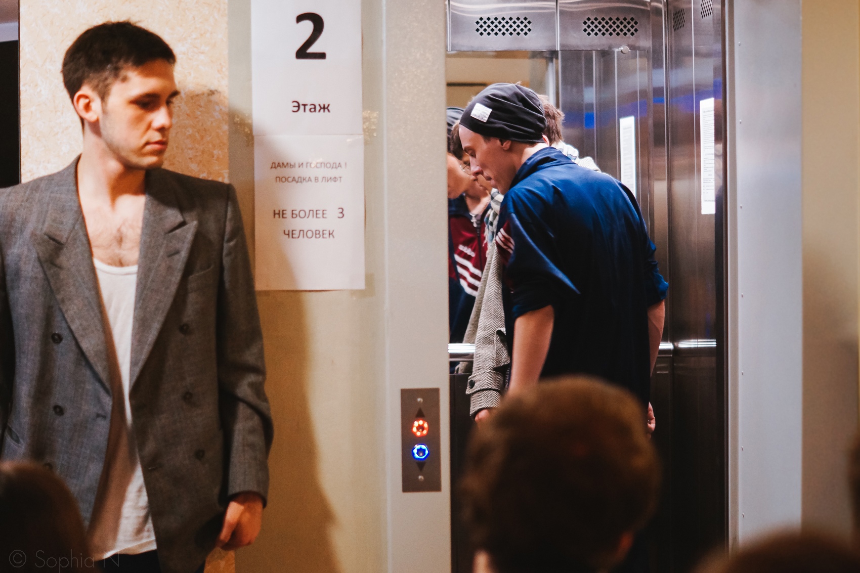 Спектакль лифт Екатеринбург. Спектакль лифт. Двое в лифте спектакль. Спектакль лифт отзывы